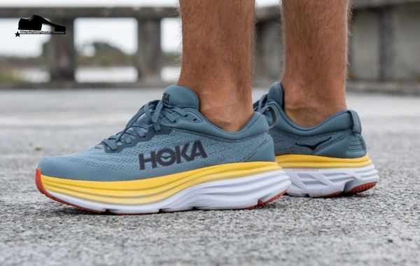 'giay-hoka-cua-nuoc-nao-3