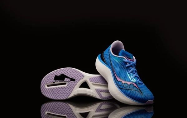 'giay-saucony-cua-nuoc-nao-3